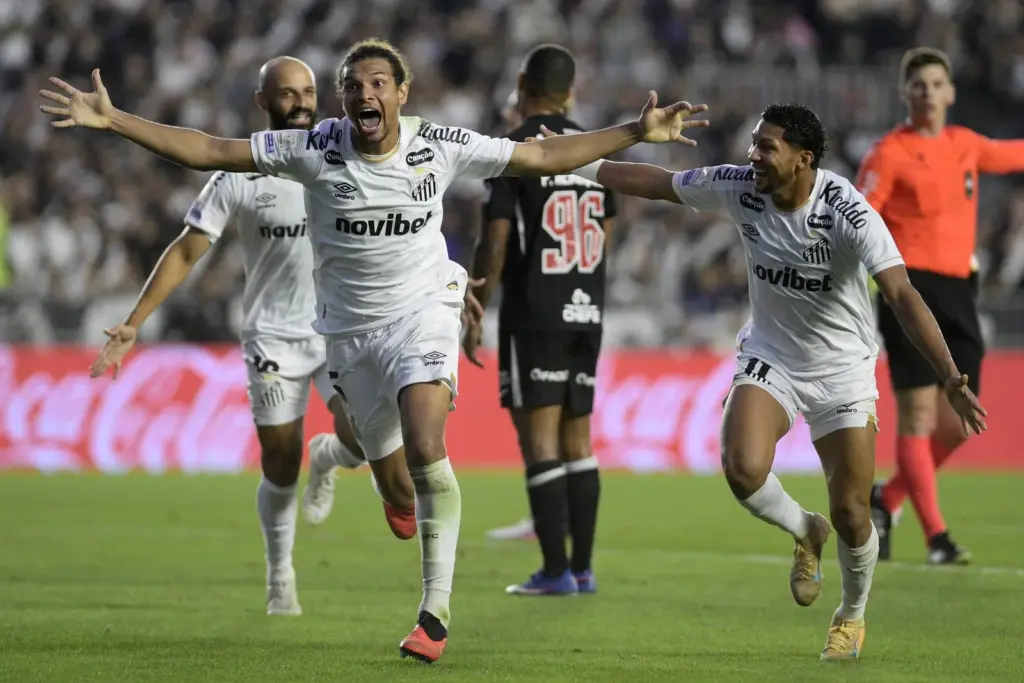 Atuações do Vasco: Léo Jardim, Paulo Henrique e Spinelli são os piores contra Santos; dê suas notas