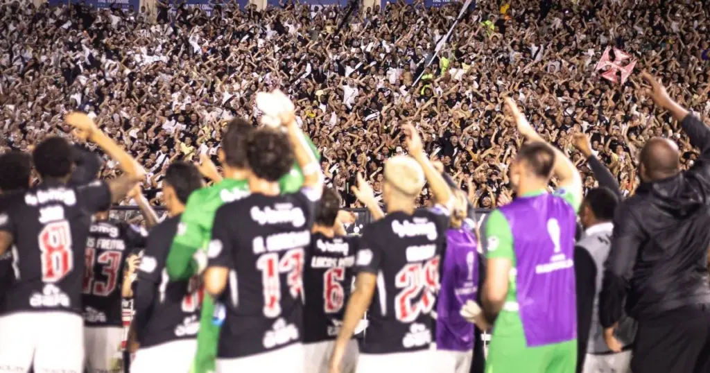 Vasco vai pedir para usar Maracanã contra o Boca com ação na Justiça engatilhada e Nilton Santos em segundo plano - O GLOBO