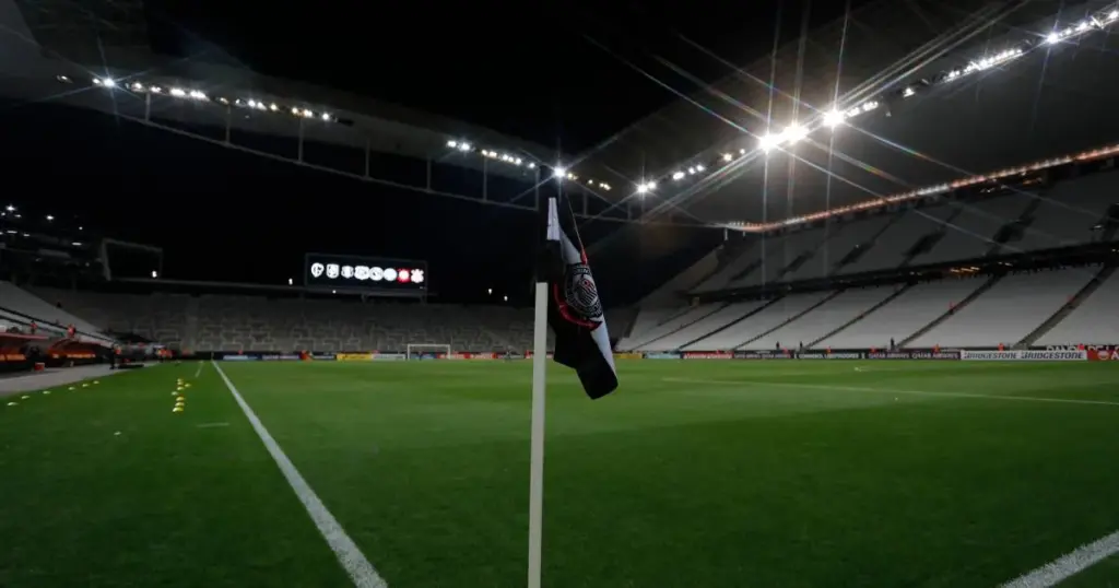 Análise: Corinthians sem brio e senso de urgência perde da Chape e aprofunda crise no Brasileirão - ge